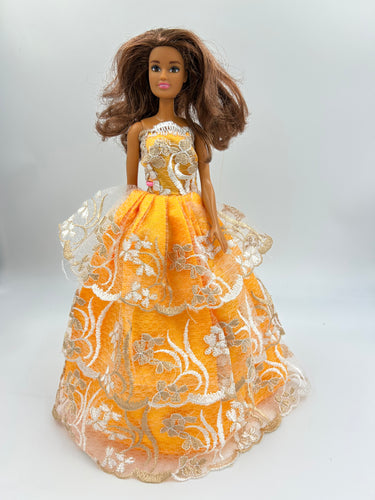 Elegance yellow strapless gown